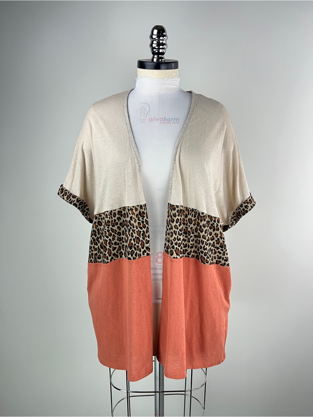 💚 3831. Leopard Colorblock Open-Front Cardigan - Cream & Coral